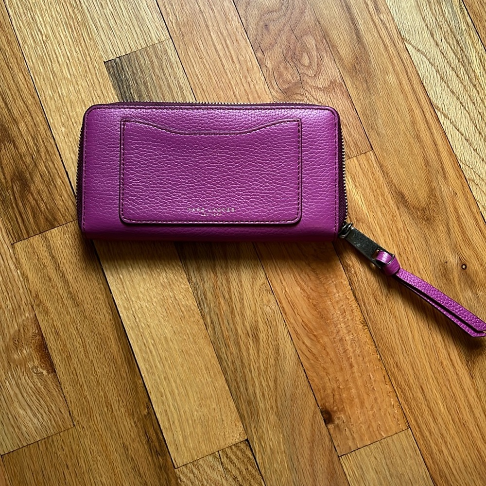 Marc Jacobs Pink Zippered Continental Wallet